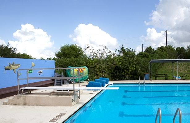 City Swimming Pool in Floresville, Texas