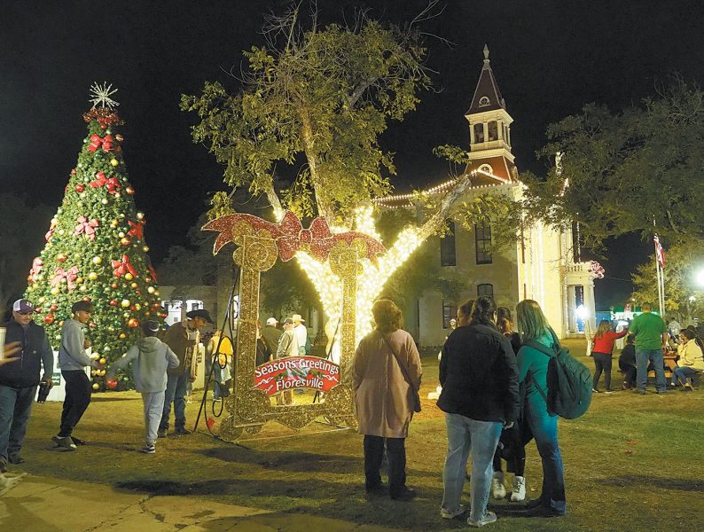 Kick off Your Holidays Saturday in Downtown Floresville